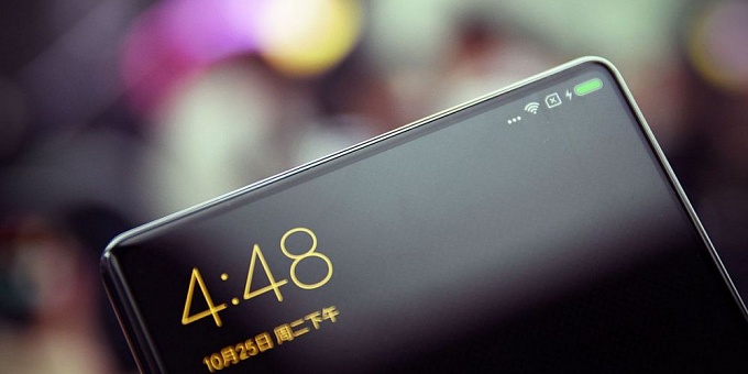 Компания Xiaomi по всей видимости готовится к выпуску смартфона Mi MIX в белом цвете корпуса