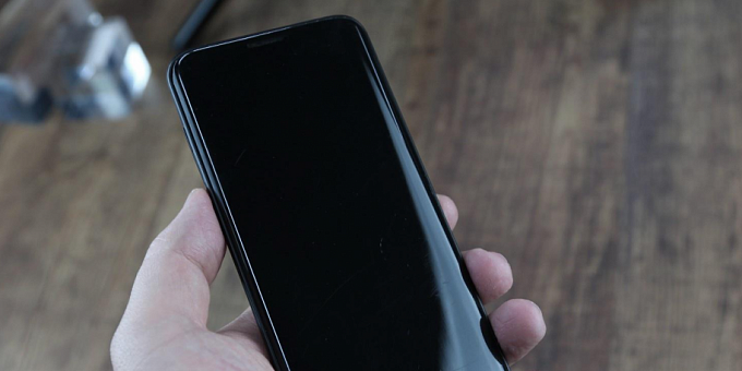 Очередная порция живых фото Samsung Galaxy S8+ появилась в сети