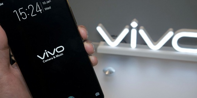 Vivo X20 UD со сканером отпечатков в дисплее прошел  сертификацию TENAA