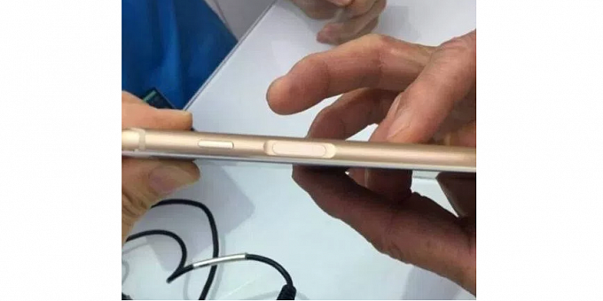 В сети появились очередные изображения Meizu M6s со сканером отпечатков пальцев на боковой грани
