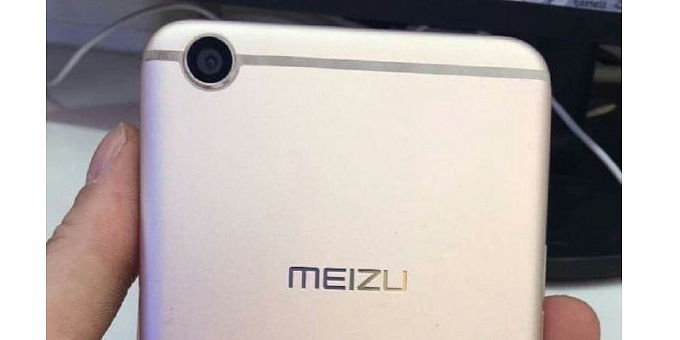 В сети появилось изображение на котором якобы впервые запечатлен Meizu E2