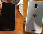 В сети были замечены живые фото смартфона BlackBerry среднего класса