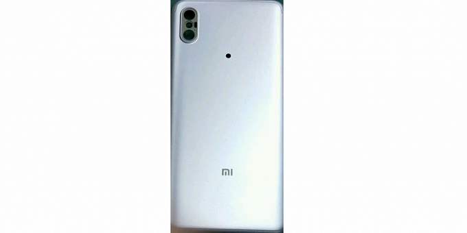 В сети появилось изображение задней панели Xiaomi Mi 6X