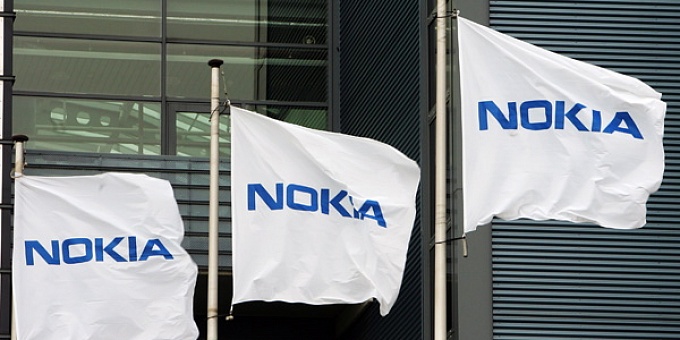 Рендеры и «живое» фото Nokia E1 попали в сеть