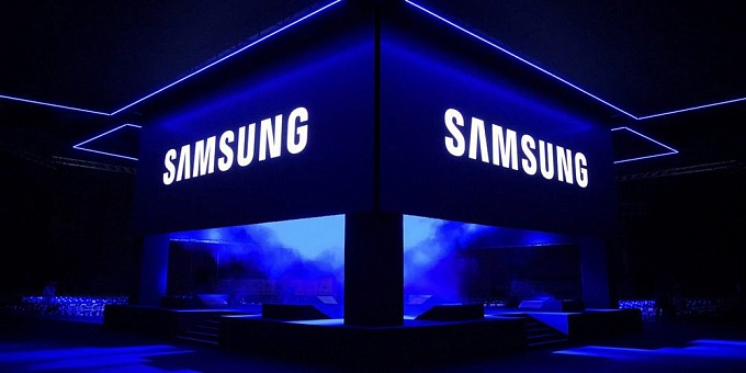 Samsung Galaxy S21 может появиться с фронтальной камерой, встроенной за дисплеем