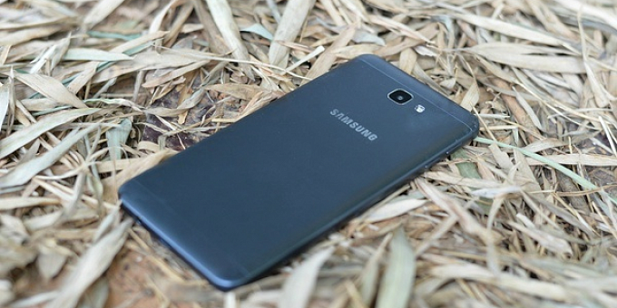 В сеть просочились фотографии нового Samsung Galaxy On7 2016